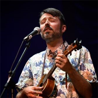 1-B Ukulele 