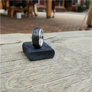 Damascus Rings–Jewelry from the Blacksmith Shop