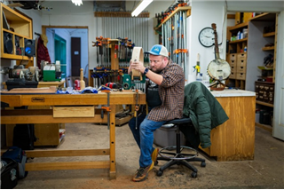 Build an Open-back Banjo with Goat Skin Head