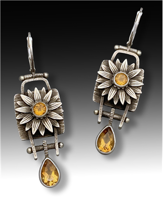 Dimensional Layering & Clasp Combinations