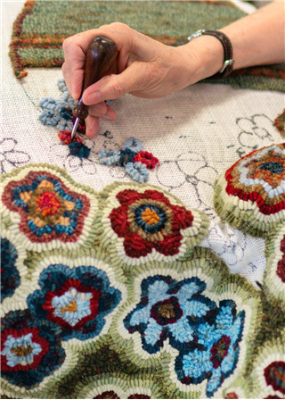 Traditional Rug Hooking, Start to Finish